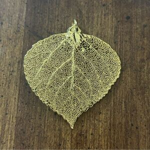 Vintage Gold Plated Aspen Real Skeletal Leaf Fairy Forest Pendant (NWOT)
